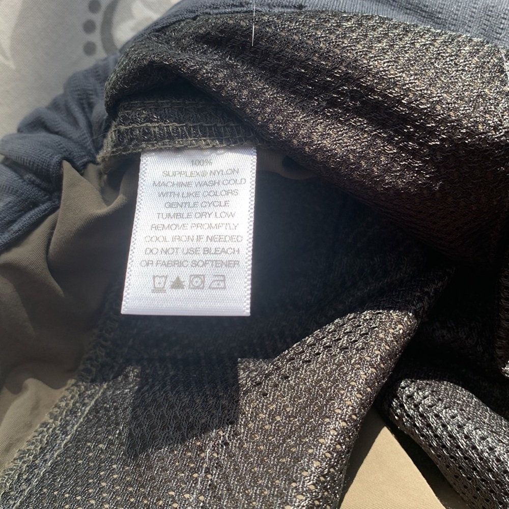 Eastern Mountain Sports Hiking Pants Size 34X32 Like New Army Green Ankle Zip - Picture 11 of 12
